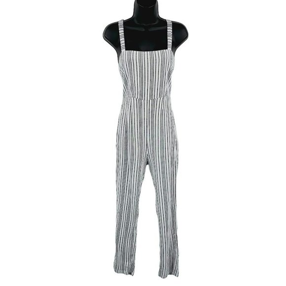Amuse Society Jumpsuit S Lookout White Grey Stripe Open Tie Back Strappy Cropped - Picture 13 of 15